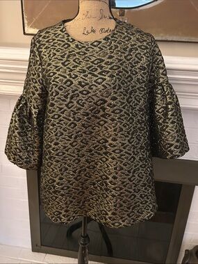 Gold Textured Bell Sleeve Tunic Top